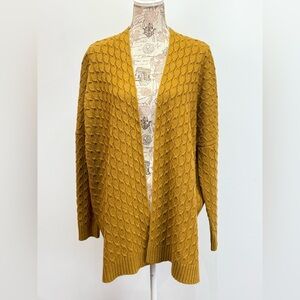 WISHLIST Warm golden brown cable knit cardigan sweater size S/M.